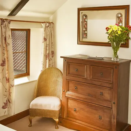 Giltspur - 3 Bed